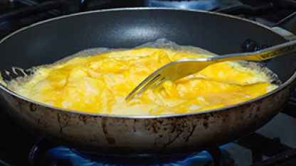 My new favorite way of making scrambled eggs